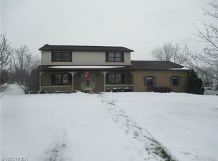 801 Basel St SW, Sugarcreek, OH