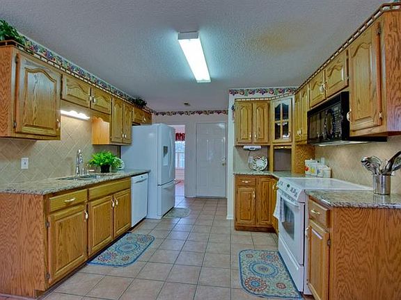 3rd image of 2511 Lawson Lake Ct SE