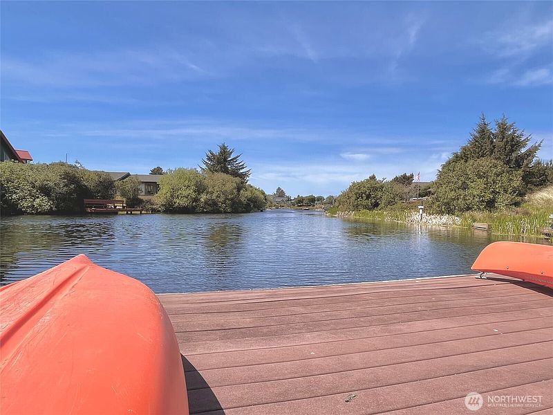 3rd image of 137 N Razor Clam Drive SW