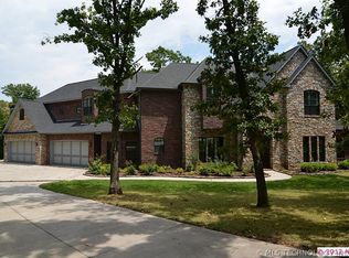 8725 S Eastin Ridge Dr, Owasso, OK 74055