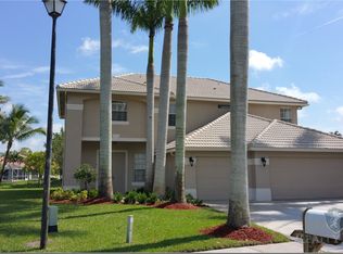 124 Cypress Cres, Royal Palm Beach, FL 33411