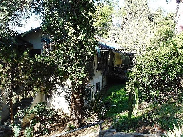 2nd image of 2373 Loma Vista Pl