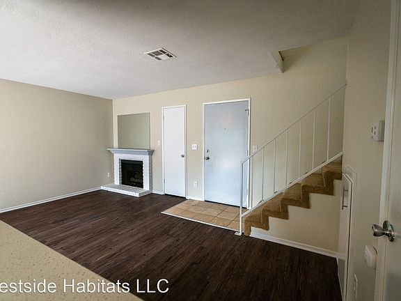 5th image of 5315 Colodny Dr Unit 3