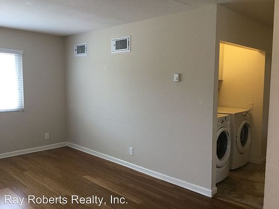 4th image of 4127 Hilaria Way APT D