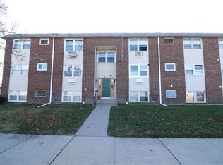 11 Woodbine St APT 3, Pawtucket, RI 02860