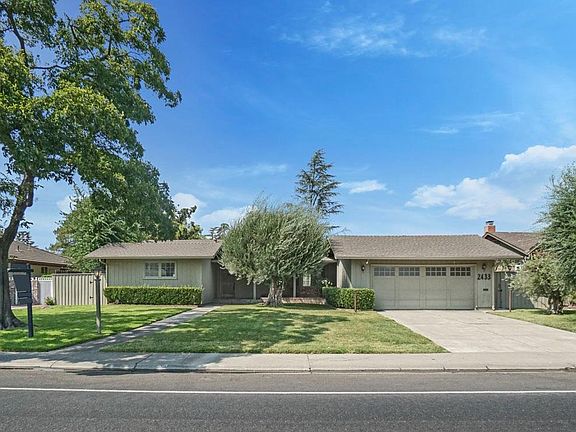 2nd image of 2433 W Benjamin Holt Dr