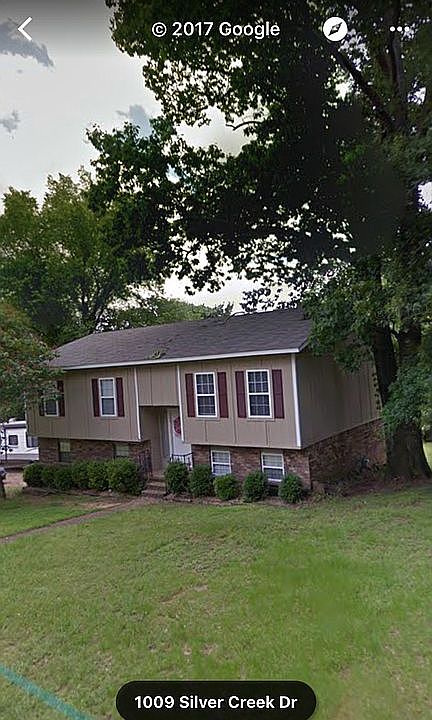 1st image of 1011 Silver Creek Dr