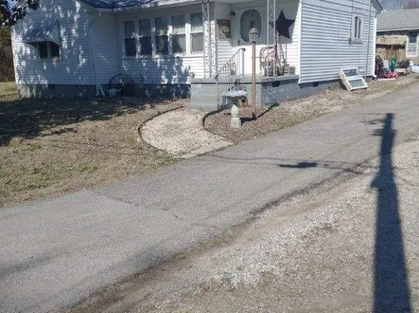 304 Hill Ave, Berryville, AR 72616