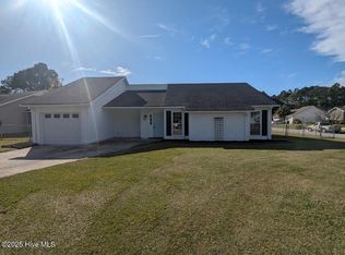 2465 Saddleridge Dr, Midway Park, NC 28544