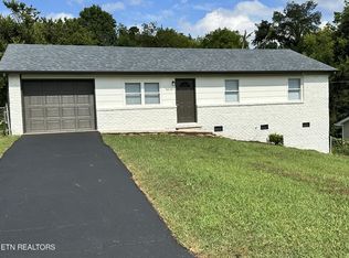 5616 Mondale Rd, Knoxville, TN 37912