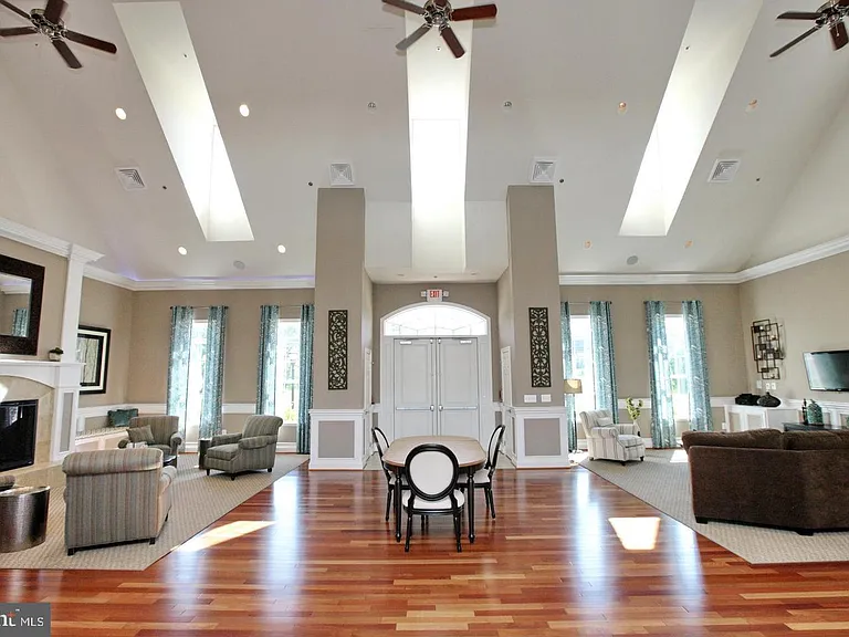 31 Steeplechase Dr — Photo 37