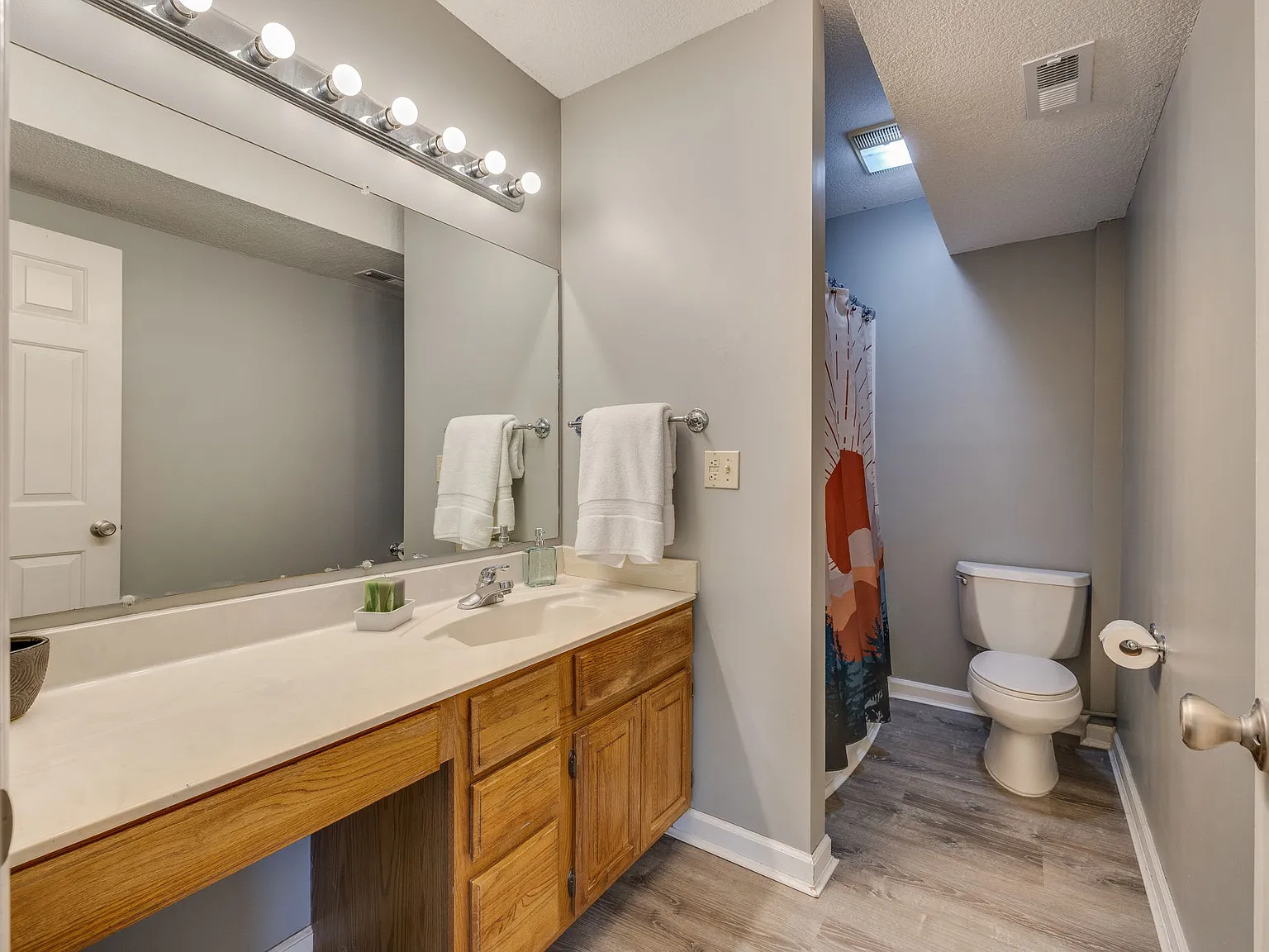 5009 Emerald Dr — Photo 4