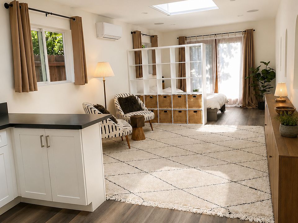 1st image of 22612 Califa St #2