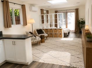 22612 Califa St #2, Woodland Hills, CA 91367
