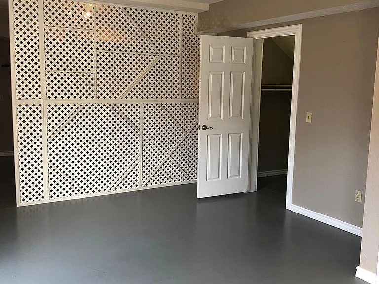 213 N Central Ave #103 — Photo 3