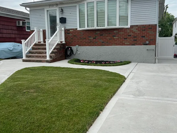 210 Rensselaer Ave, Staten Island, NY 10312