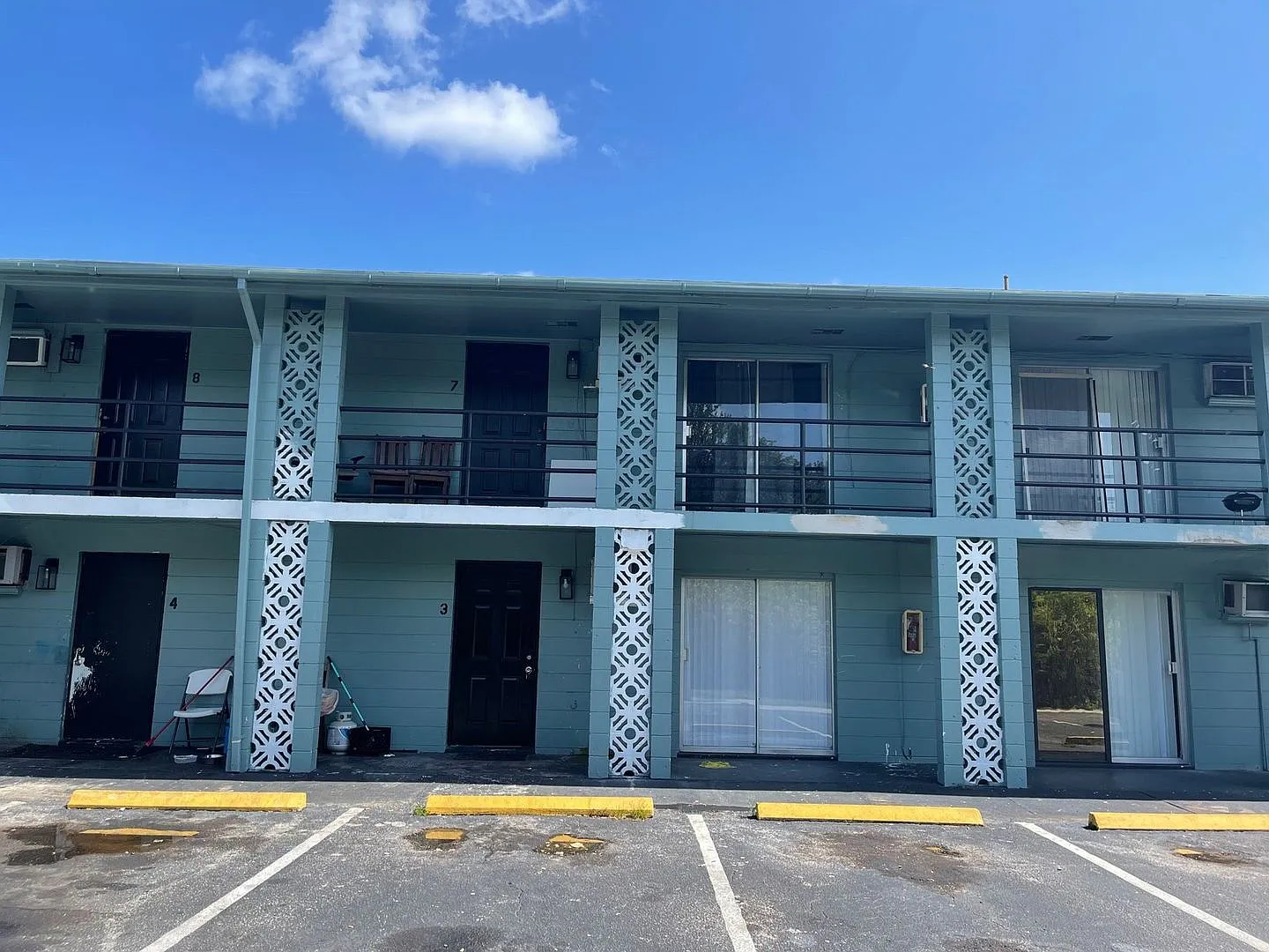 1343 West Point Dr - Unit 1 — Photo 1