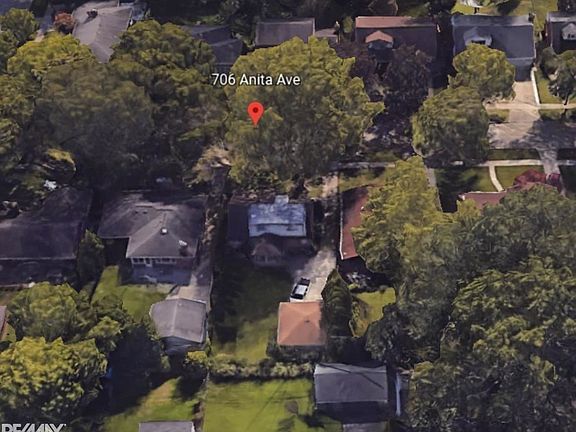 2nd image of 706 Anita Ave