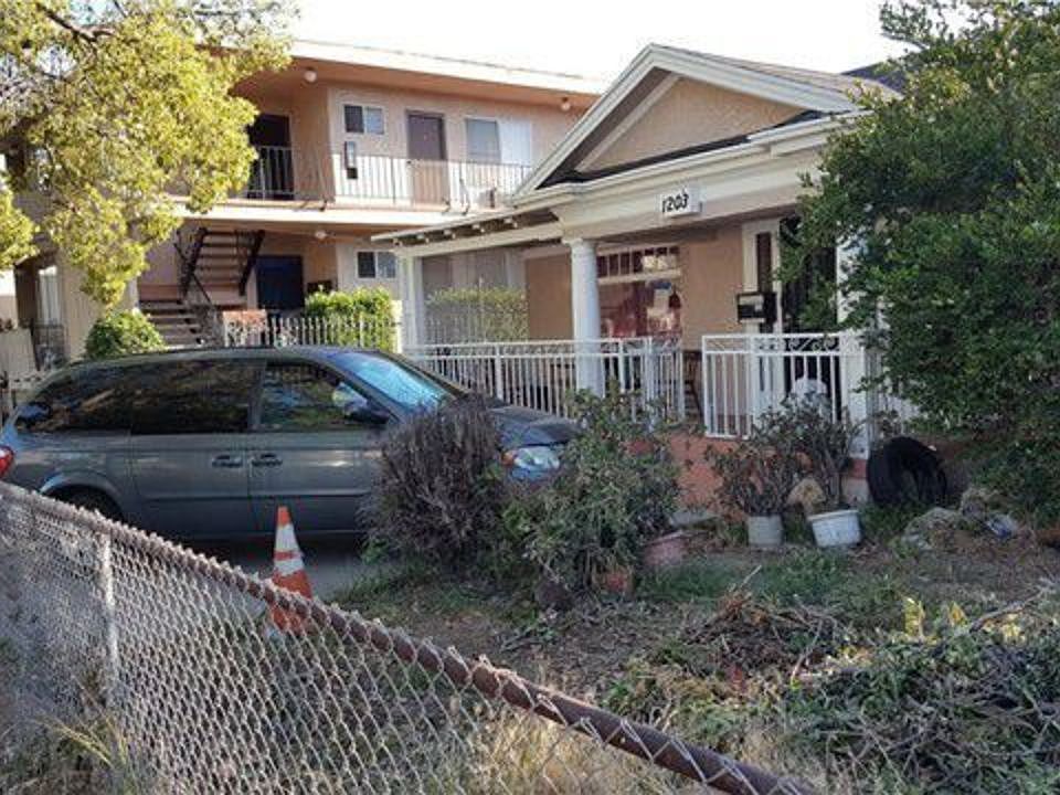 2nd image of 1203 N Alexandria Ave