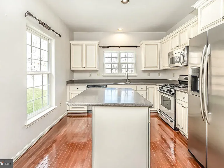 171 Madison Way — Photo 7