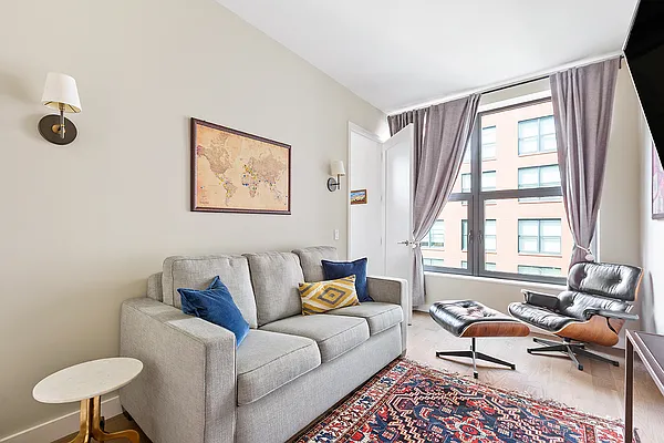 Rented by Compass | media 26