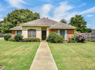 304 River Oaks Dr, Wetumpka, AL 36092