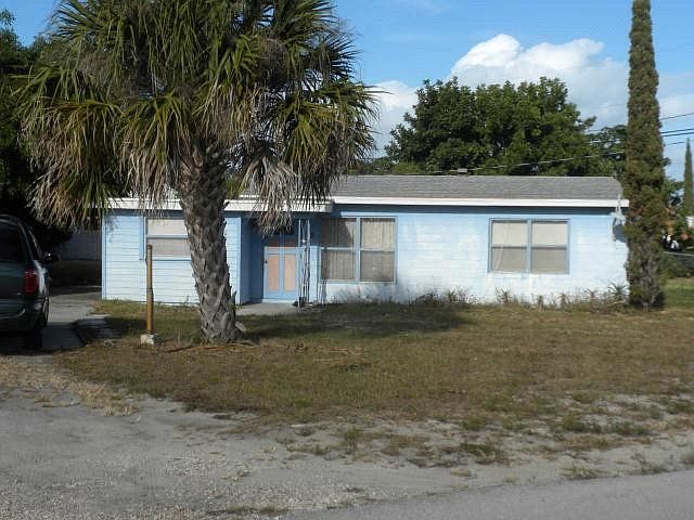 1st image of 290 6th Ct SW