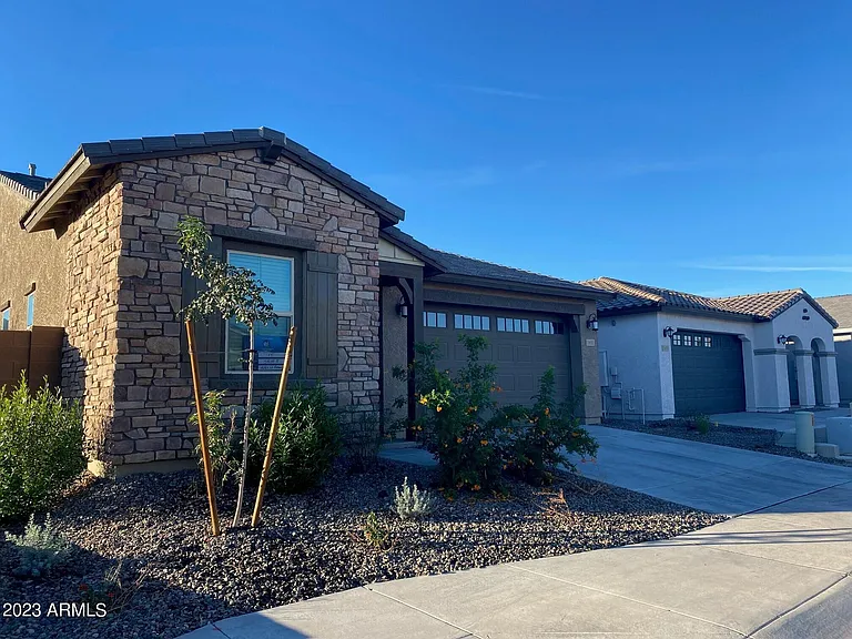1651 W Paseo Way — Photo 1