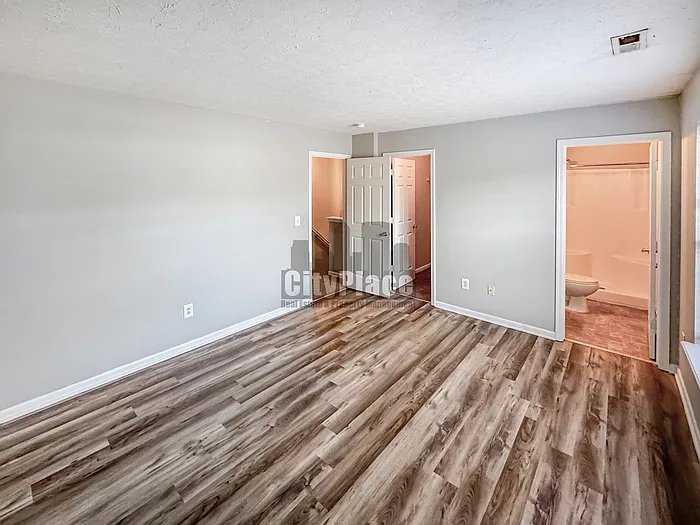 2946 Carson Dr — Photo 17