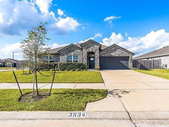 3rd image of 3534 Lake Landing Lane