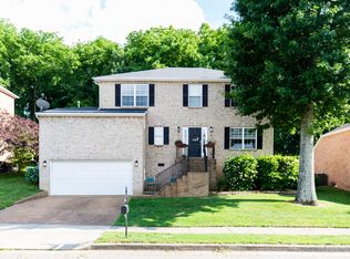 121 Judson Dr, Hendersonville, TN 37075