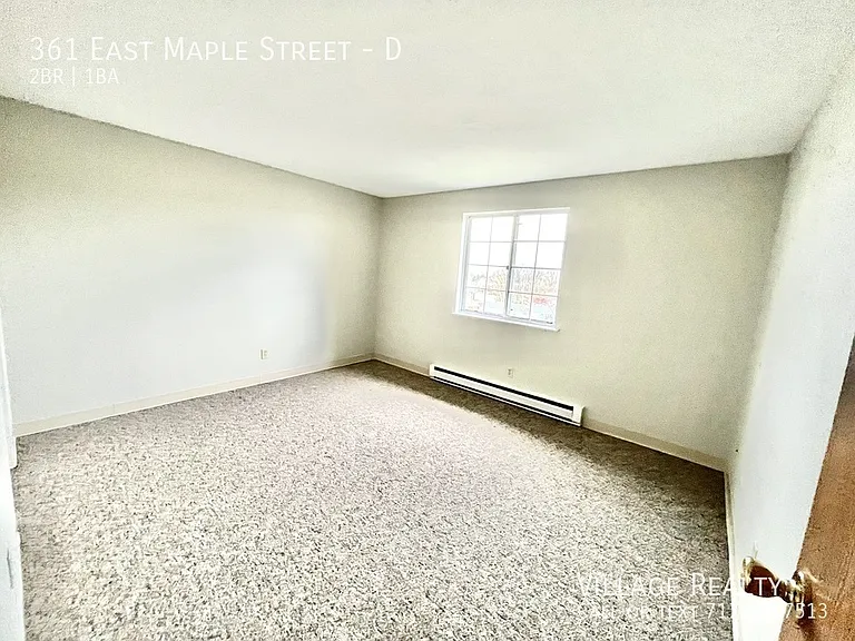 361 E Maple St #D — Photo 19