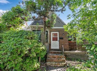 7619 173rd St, Fresh Meadows, NY 11366