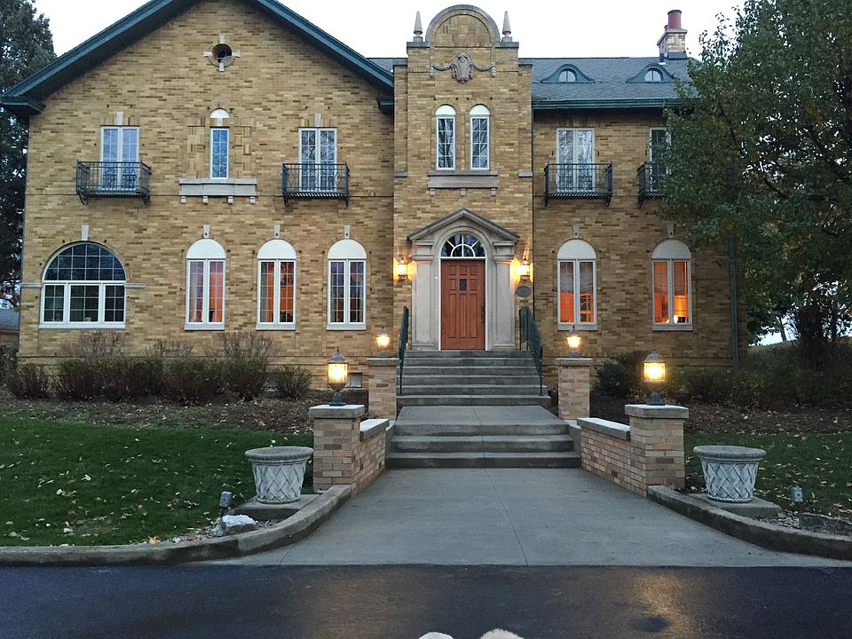 1st image of 2707 Highland Ct