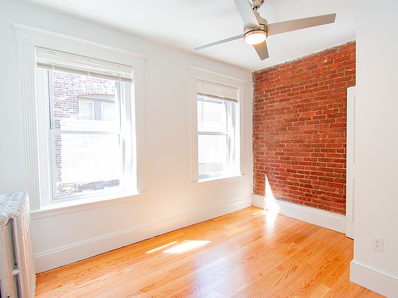 5th image of 175 Hemenway St APT 11