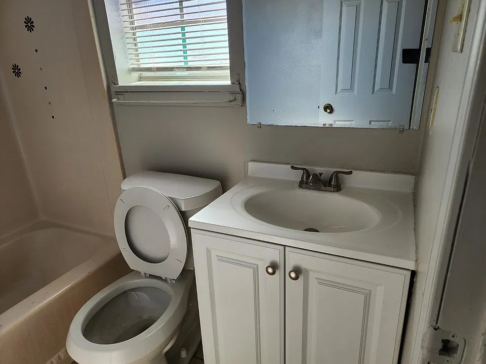 Unit Photo