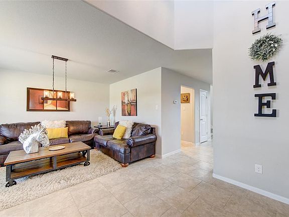 3rd image of 29326 Dunns Creek Ct