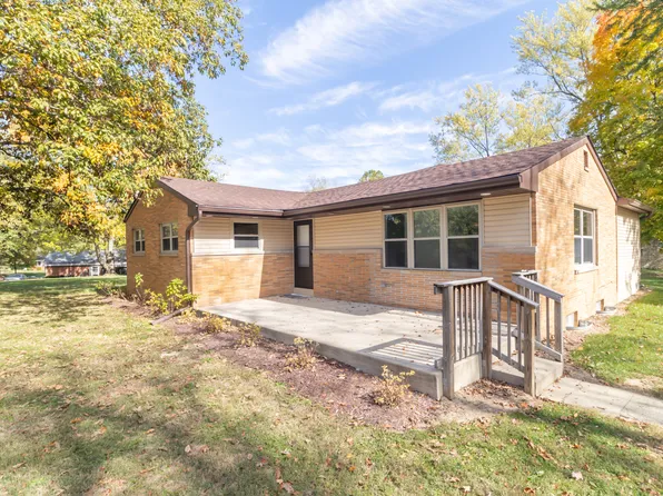 408 N Sherwood Dr, Muncie, IN 47304