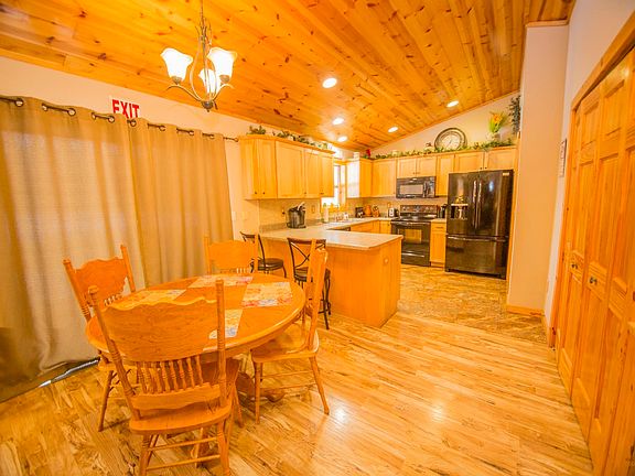 4th image of 619 Bishop Mountain Dr