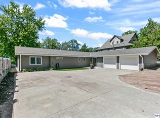 S1068 Timber Ln, Fremont, NE 68025