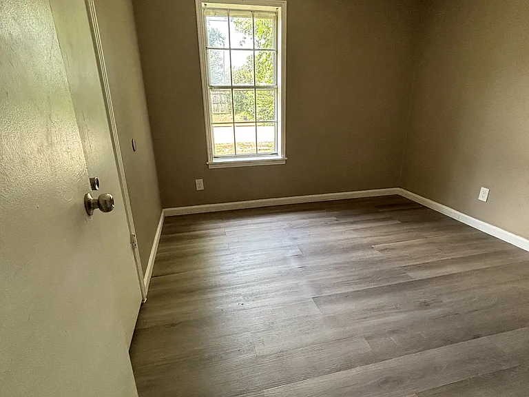 914 Monroe St #1 — Photo 6