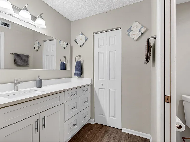 5550 Witney Dr #209 — Photo 33