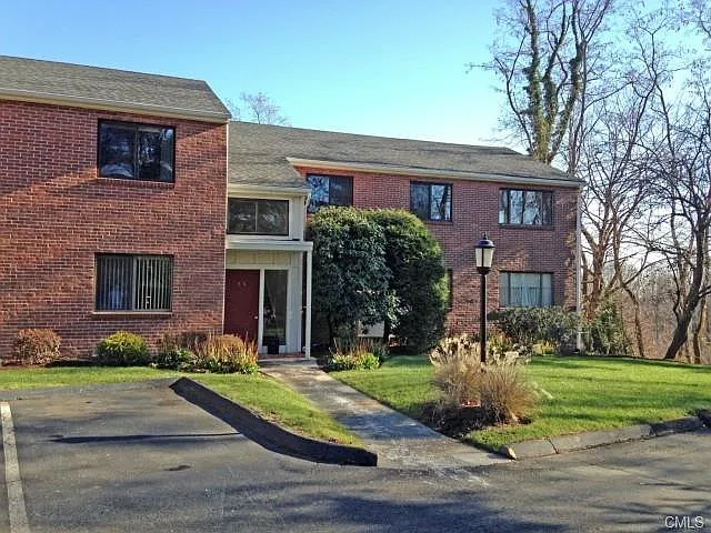 2 bed, 1448 sqft, $3,900 — Photo 2