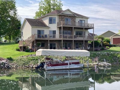 260 Lane 280e Hamilton Lk, Hamilton, IN, 46742