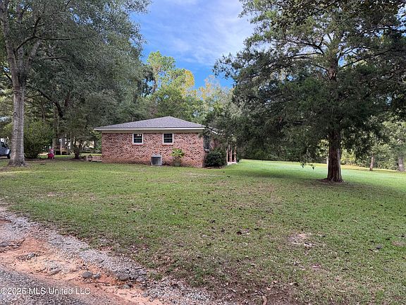 4th image of 150 Devaughn Rd