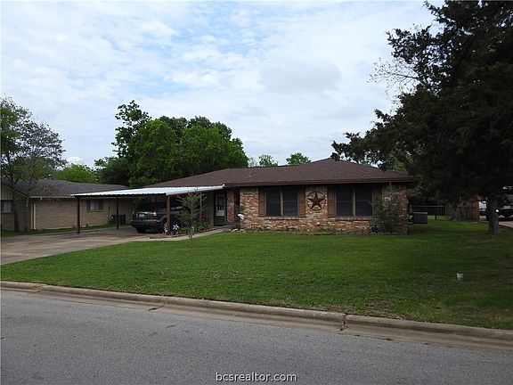 2nd image of 3913 Hilltop Dr
