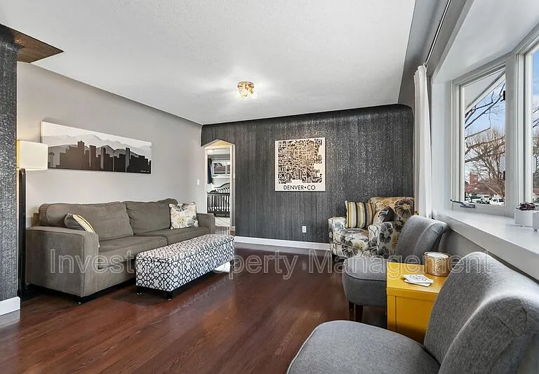 2591 S Raleigh St — Photo 13