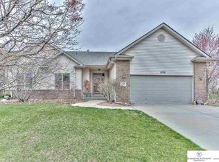 5528 N 134th St, Omaha, NE 68164