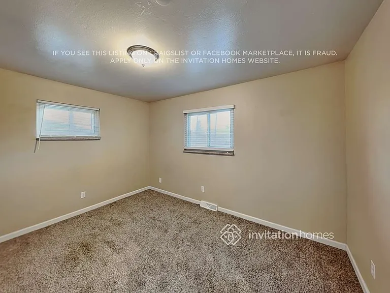 9174 Lander St — Photo 11