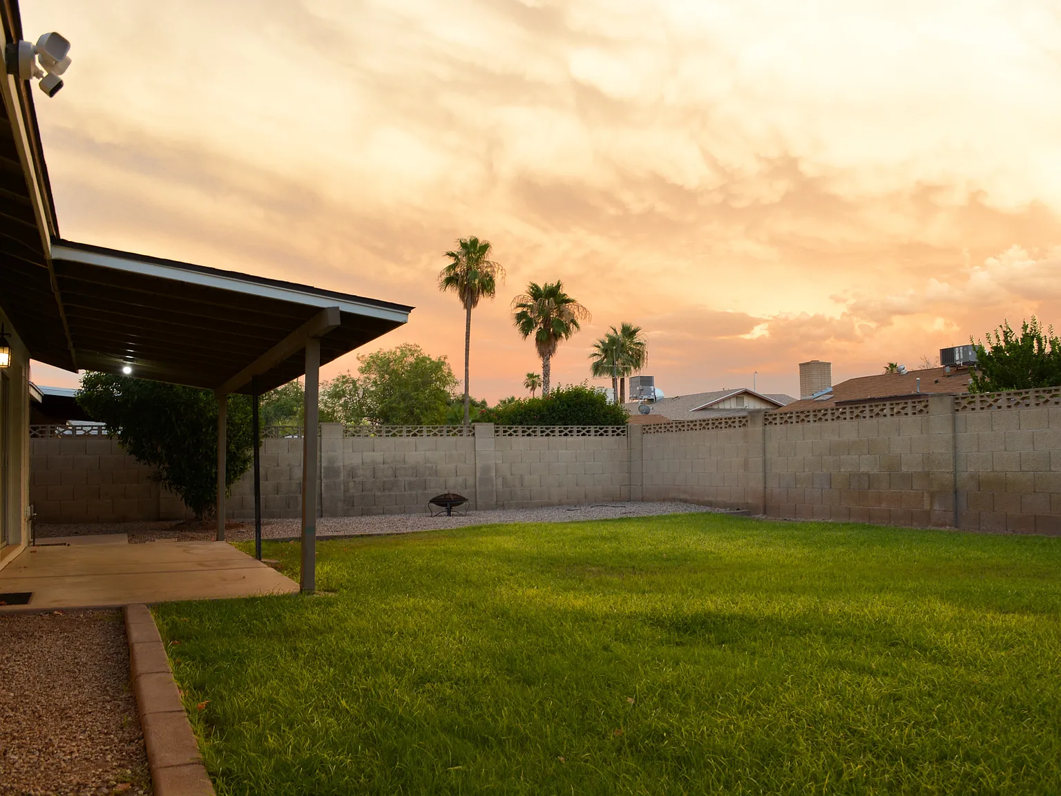 4 bed, 1869 sqft, $2,900 — Photo 3